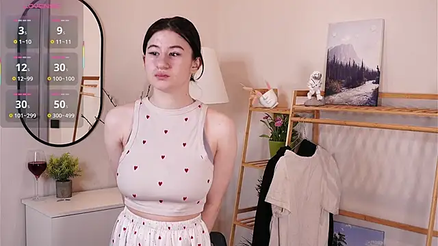 TwilaMode online show from 6, 3, 2026