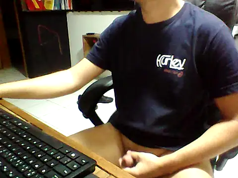 FabioZoe1 online show from 13, 4, 2026