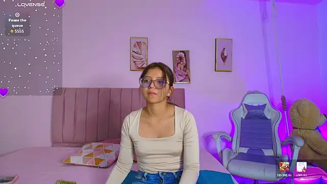 Zoow bluussh online show from 24, 2, 2026