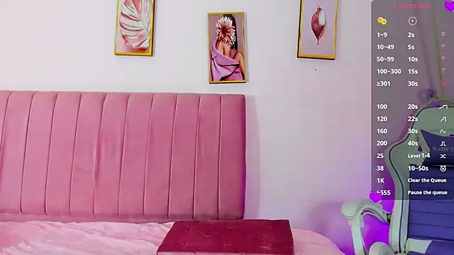 Zoow bluussh online show from 28, 3, 2026