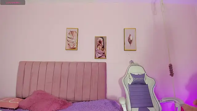 Zoow bluussh online show from 16, 4, 2026