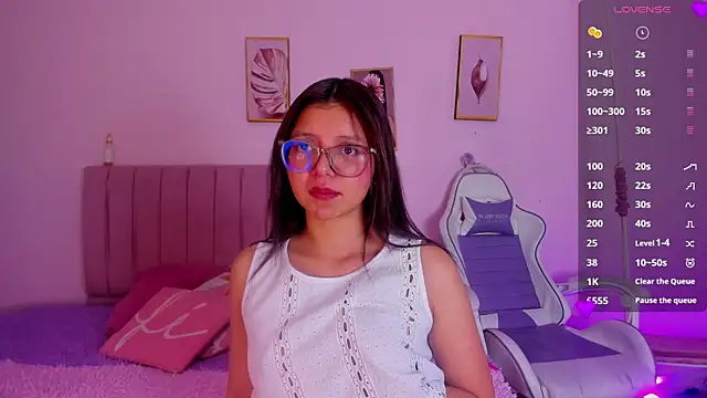 Zoow bluussh online show from 31, 3, 2026