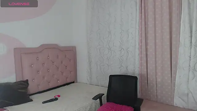 Lana C online show from 8, 7, 2026