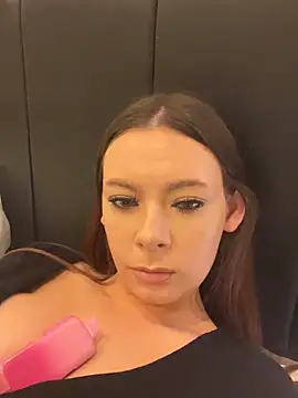 SexyLily22x online show from 6, 3, 2026