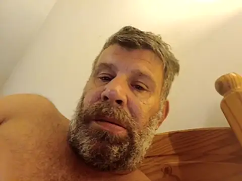 Snapshot of stud2512 chatting on 27, 5, 2026 stud2512 online show from 27, 5, 2026