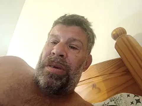 Snapshot of stud2512 chatting on 24, 5, 2026 stud2512 online show from 24, 5, 2026