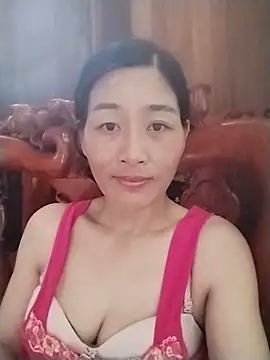 Snapshot of lris-Beauty77 chatting on 18, 6, 2026 lris-Beauty77 online show from 18, 6, 2026