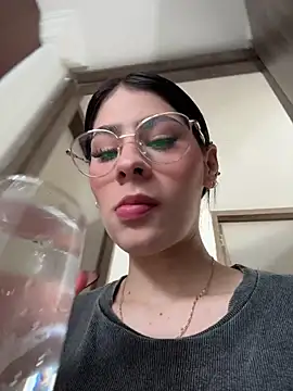 Dasha Be online show from 5, 5, 2026