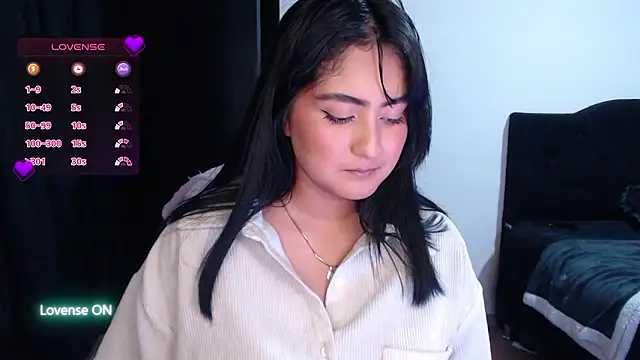 zakura ania online show from 10, 3, 2026