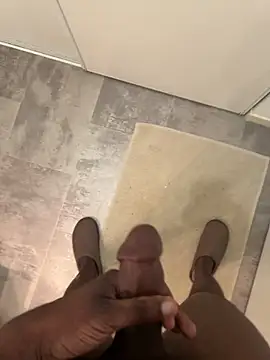 baiseurmeuf parfait online show from 25, 3, 2026