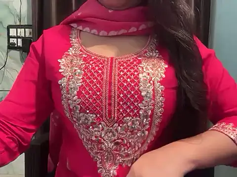 Avneet kaurr1 online show from 10, 5, 2026