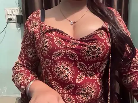 Avneet kaurr1 online show from 28, 4, 2026