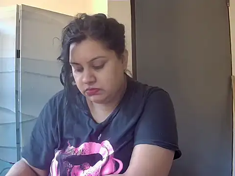 Snapshot of MistressMileenaMiami chatting on 9, 6, 2026 MistressMileenaMiami online show from 9, 6, 2026