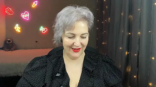 Mary-Leee online show from 12, 3, 2026