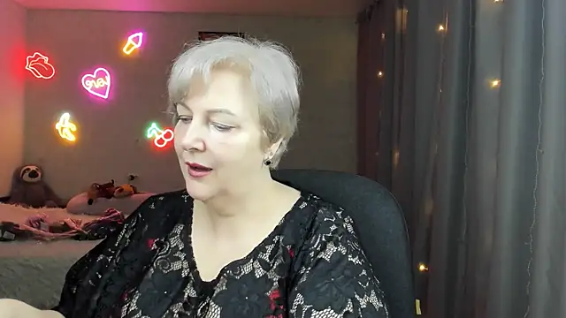 Mary-Leee online show from 24, 4, 2026