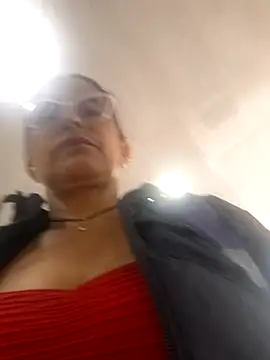 Lorenaluna online show from 12, 3, 2026