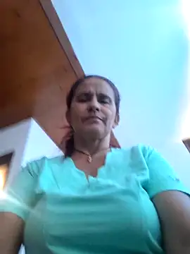 Lorenaluna online show from 18, 4, 2026