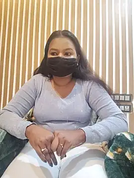 Cutie bae011 online show from 25, 2, 2026