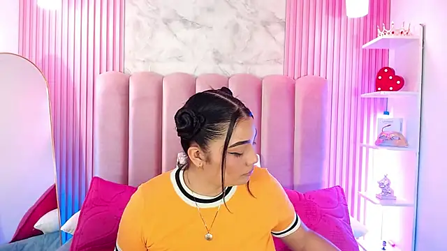 Snapshot of ArianaRougee chatting on 29, 5, 2026 ArianaRougee online show from 29, 5, 2026