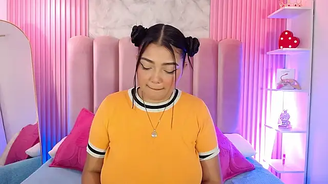 Snapshot of ArianaRougee chatting on 22, 5, 2026 ArianaRougee online show from 22, 5, 2026