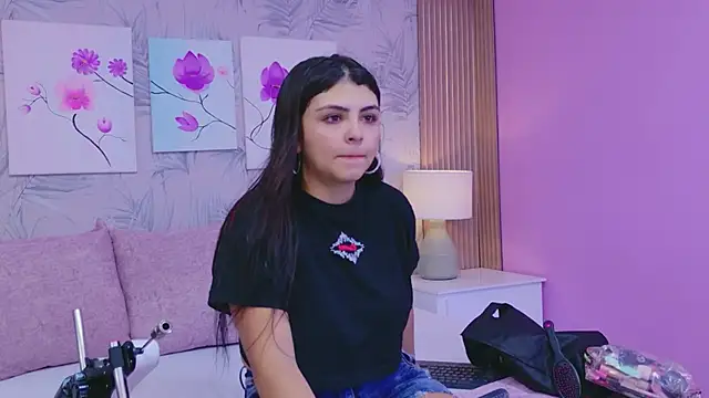 EmmaLeens online show from 14, 4, 2026