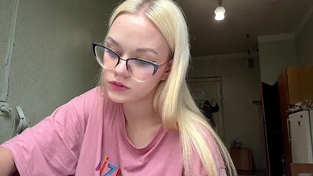 Snapshot of MiaCashe chatting on 17, 7, 2026 MiaCashe online show from 17, 7, 2026