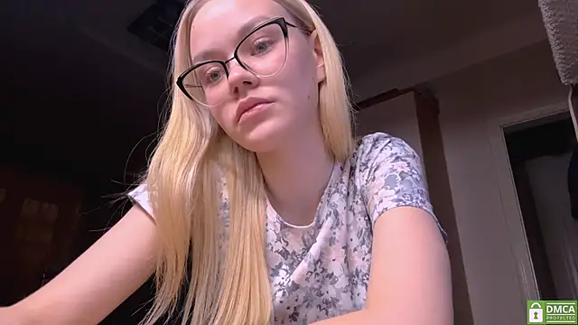 MiaCashe online show from 24, 2, 2026