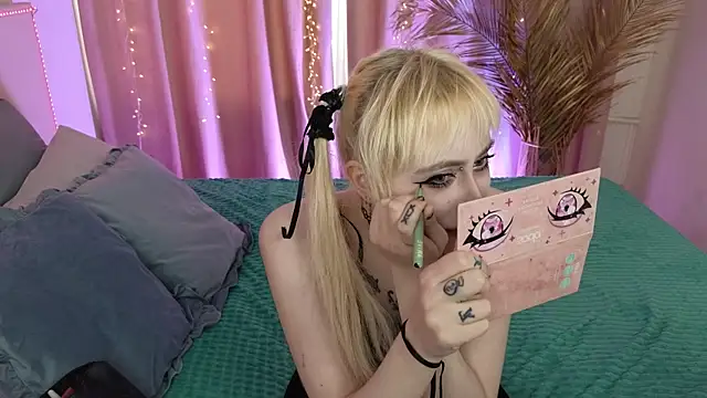 Snapshot of rraffaellka chatting on 28, 5, 2026 rraffaellka online show from 28, 5, 2026