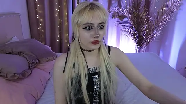 Snapshot of rraffaellka chatting on 4, 6, 2026 rraffaellka online show from 4, 6, 2026