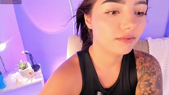 NinaAngel6 online show from 20, 4, 2026