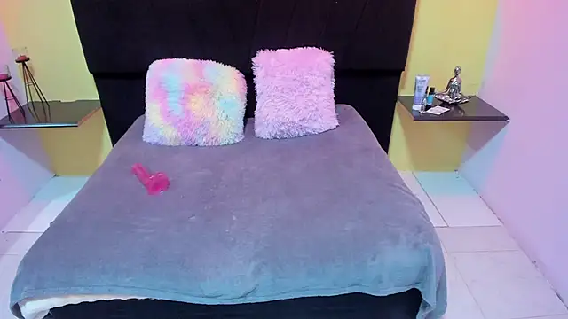 AndreaSilva  online show from 27, 2, 2026