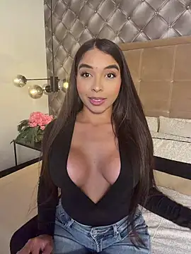 Snapshot of AnnyVega__ chatting on 3, 7, 2026 AnnyVega online show from 3, 7, 2026