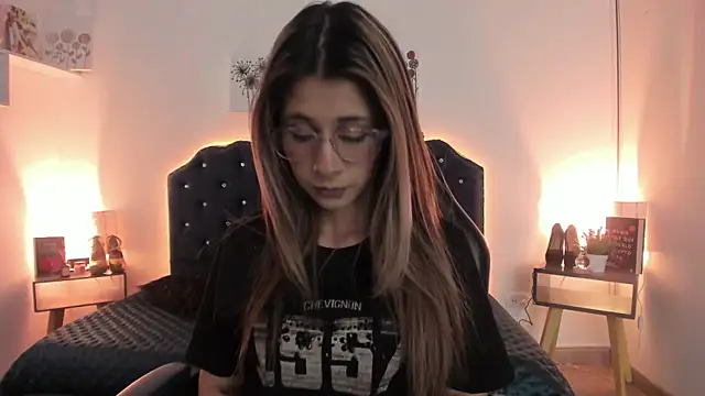 SaraRoadess online show from 25, 2, 2026