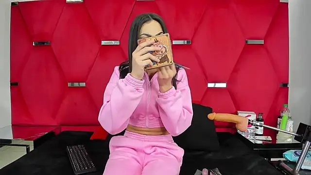 Alicee Grey online show from 31, 3, 2026