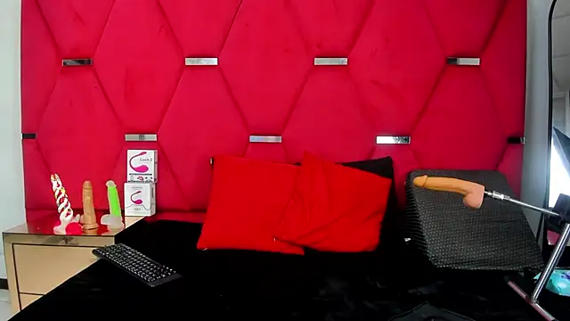 Alicee Grey online show from 4, 6, 2026