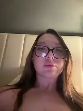 Snapshot of Bellesweett chatting on 23, 2, 2026 Bellesweett online show from 23, 2, 2026