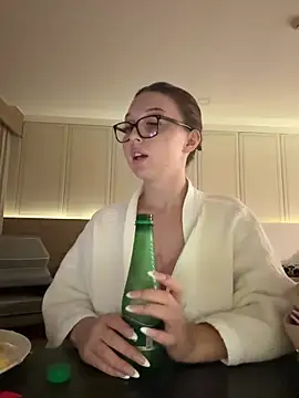 Snapshot of Bellesweett chatting on 28, 2, 2026 Bellesweett online show from 28, 2, 2026