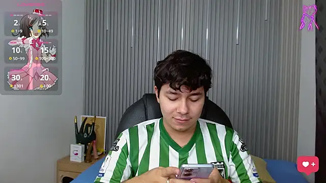 Snapshot of Julian_Smith21 chatting on 17, 5, 2026 Julian Smith21 online show from 17, 5, 2026