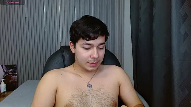 Snapshot of Julian_Smith21 chatting on 25, 4, 2026 Julian Smith21 online show from 25, 4, 2026