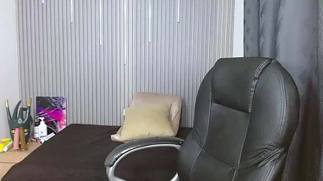 Snapshot of Julian_Smith21 chatting on 5, 6, 2026 Julian Smith21 online show from 5, 6, 2026