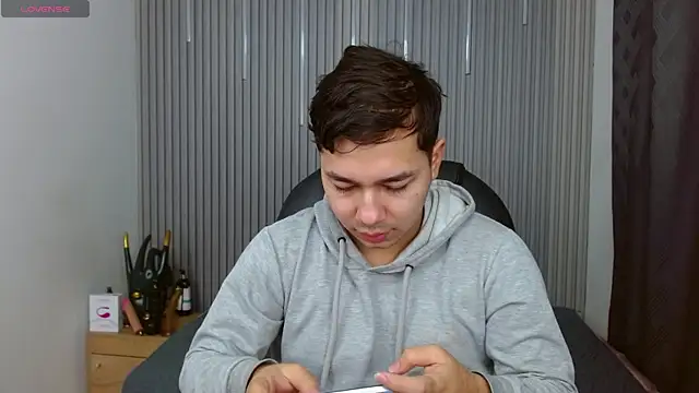 Julian Smith21 online show from 4, 7, 2026