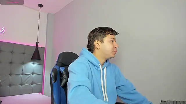 Julian Smith21 online show from 13, 3, 2026