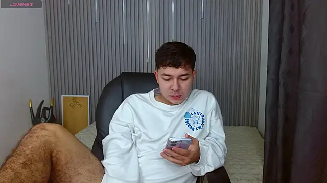 Julian Smith21 online show from 23, 6, 2026