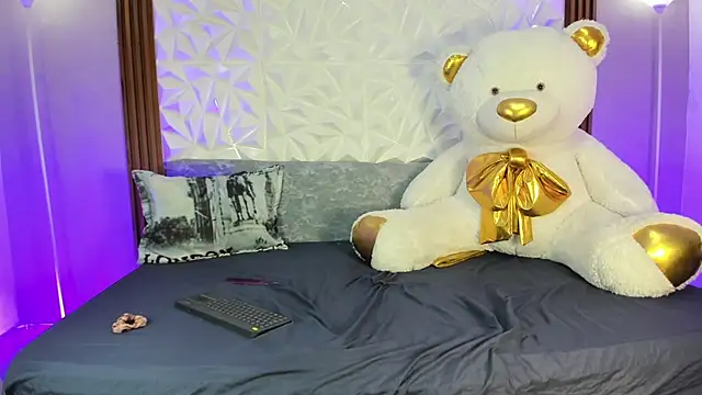 Mia alejaa  online show from 24, 2, 2026