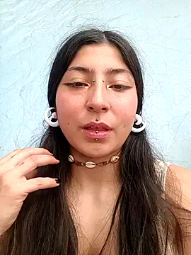 Little Sweett online show from 4, 3, 2026