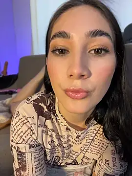 Snapshot of isa_hil chatting on 23, 4, 2026 isa hil online show from 23, 4, 2026