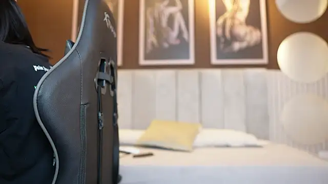 mekari fox online show from 3, 3, 2026