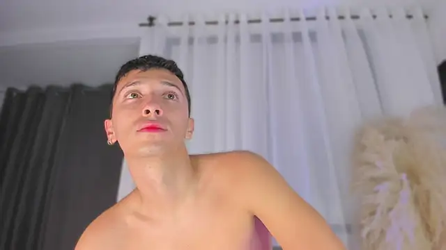 Thiago Jones1 online show from 3, 6, 2026