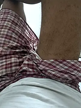 womencock online show from 25, 2, 2026