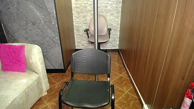 Aura cute  online show from 7, 3, 2026